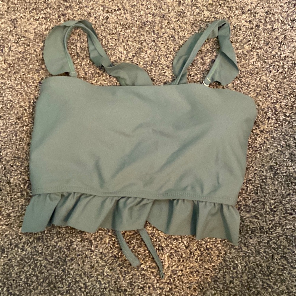 Cute green ruffle swimsuit